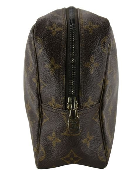 necessaire louis vuitton masculina|Necessaire A The Monogram Canvas .